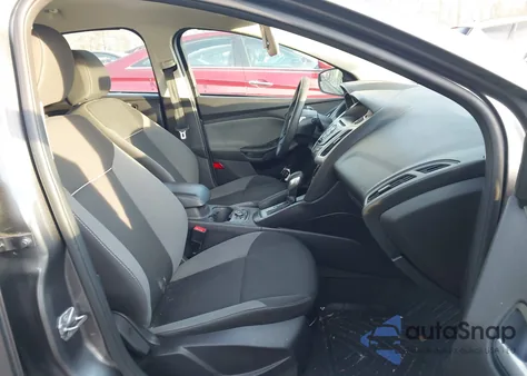 2014 Ford Focus Se z USA, uszkodzony, nr VIN 1FADP3K23EL191891